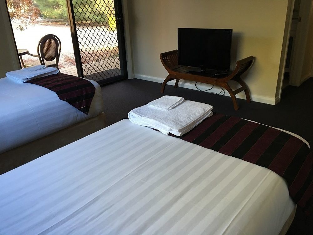 Hillview Farmstay Gundagai Dış mekan fotoğraf